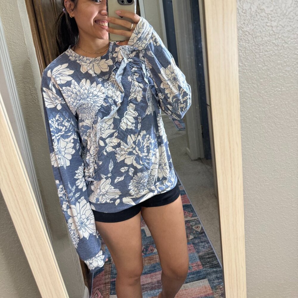 Annabelle Blue and white flower shirt